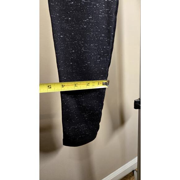 lululemon womens high rise leggings black sz 2/4 - Picture 6 of 7